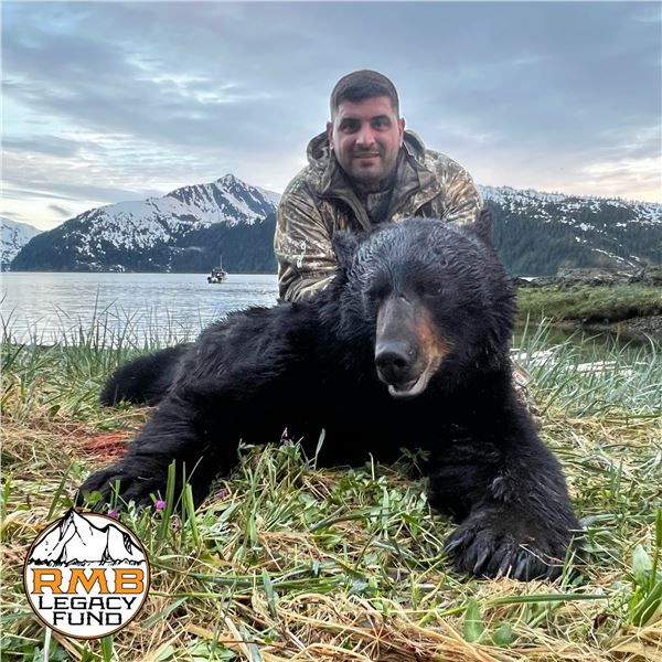 5-DAY/4-NIGHT BLACK BEAR AND SHRIMP EXPEDITION FOR 4 HUNTERS