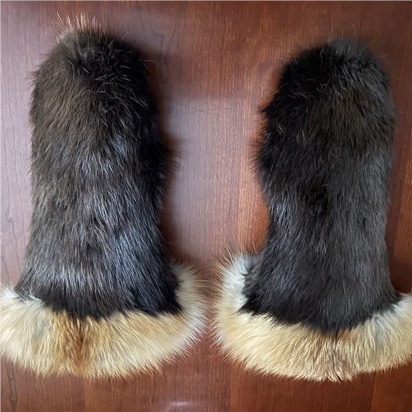 Canadian Hand Made Beaver Pelt Mittens