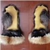 Image 2 : Canadian Hand Made Beaver Pelt Mittens