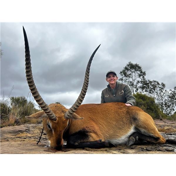 NDLOTI SAFARI ADVENTURES: 5-Day, 6-Night South African Adventure for One Hunter and One Observer for