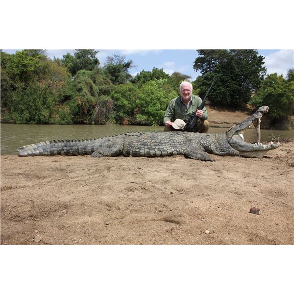 THABA MMOYO SAFARIS: 5-Day, 1:1 Crocodile Hunt in Zimbabwe