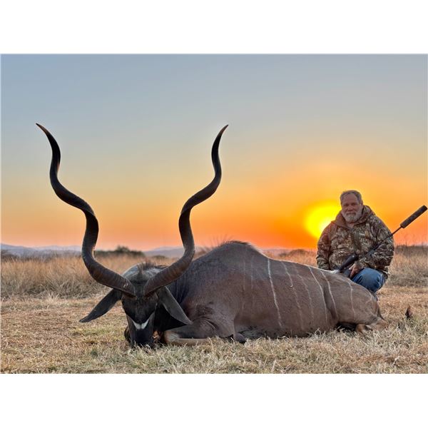 ULTIMATE TANZANIA SAFARIS: Fun-Filled Week on a 40,000-acre Buffalo Valley Conservancy