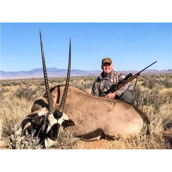 3-Day New Mexico Oryx Hunt for 2 Hunters (1 Trophy Oryx Bull and 1 Trophy Oryx Cow)