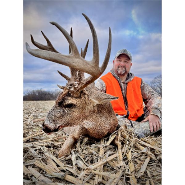 3-day Illinois Muzzleloader Northeastern White-tailed Deer Hunt for Two Hunters