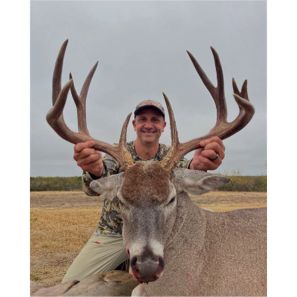 3-day Texas Silver Medal Whitetail Deer Hunt for One Hunter and One Non-hunter