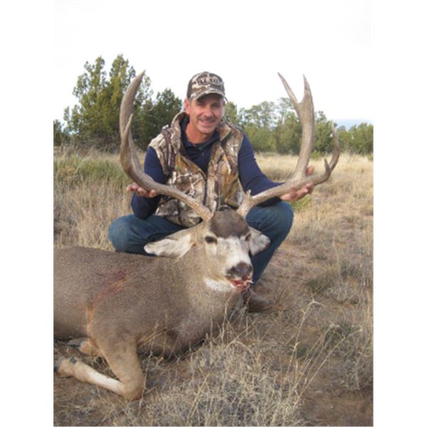 3-day/4-night New Mexico Desert Mule Deer Hunt for One Hunter