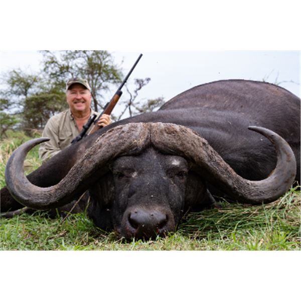 10-days Tanzania Cape Buffalo and Plains Game Hunt for One Hunter and One Non-hunter