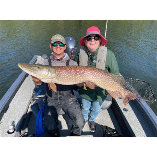 4-day Manitoba Trophy Pike, Lake Trout and Walleye Fishing Trip for Two Anglers