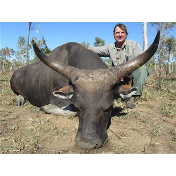 8-day Australia Gold-medal Big Game Hunt of the South Pacific for One Hunter and One Non-Hunter