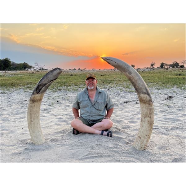 10-day Botswana Exportable Elephant Hunt for One Hunter and One Non-hunter
