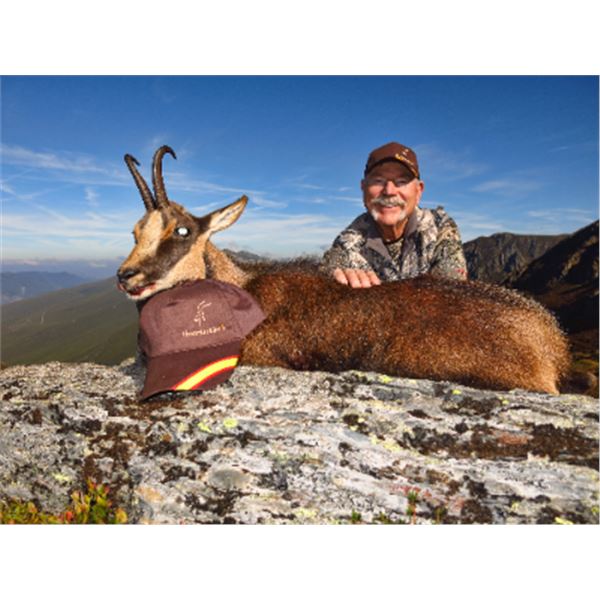 10-day Spain Cantabrian Chamois (SCI Gold Medal), Iberian Mouflon, and Iberian Red Deer Hunt for Two
