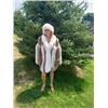 Image 1 : Luxury Natural Lynx Fur Coat with Matching White Headband