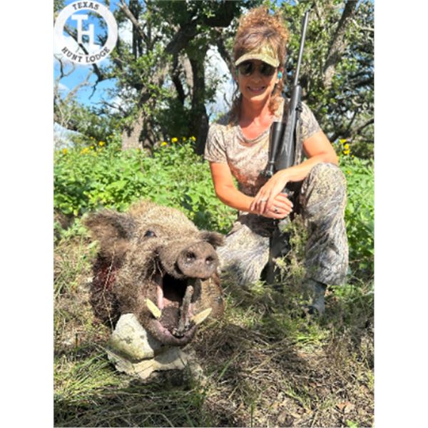 2-day Texas Wild Boar Hunt for Four Hunters