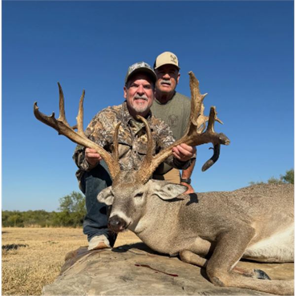 3-day Texas Silver Medal Whitetail Deer Hunt for One Hunter and One Non-hunter