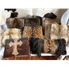 Image 1 : Premium Tanned Wolf Hide & Axis Deer Fur Pillow Set