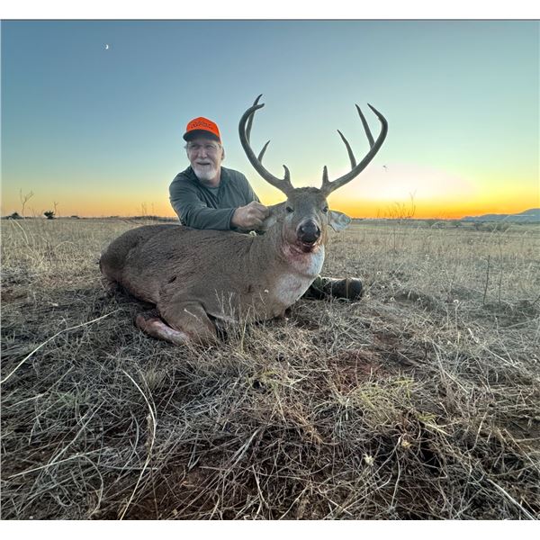 5-Day, 5-Night Oklahoma Whitetail Hunt for 1 with Prairie Creek Outfitters