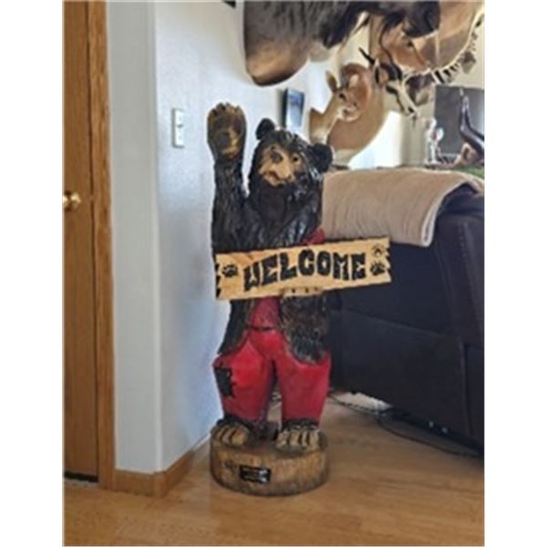 Dahl Chainsaw Art - Welcome Bear