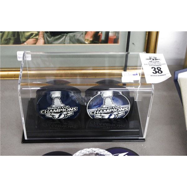 TB Lightning Stanley Cup 2020/21 Pucks w/Showcase