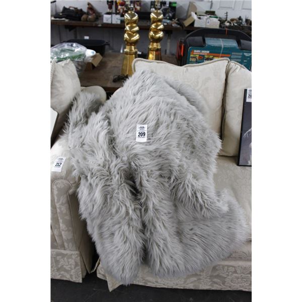 Approx.  5'  X  8'  Fur Shag Area Rug