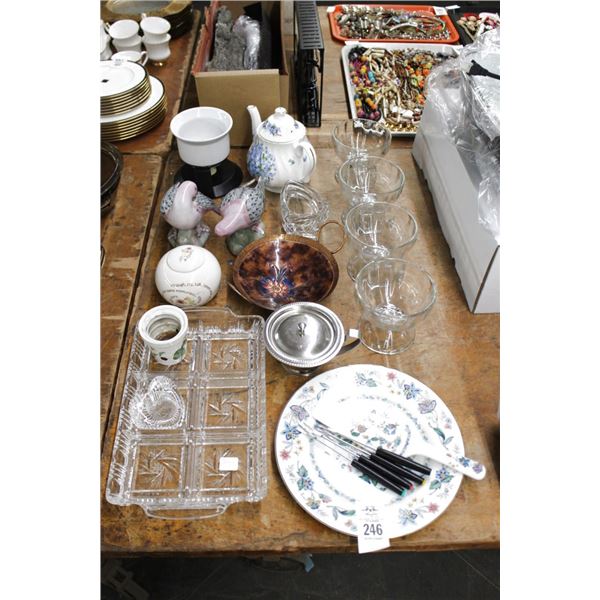 Glass Parfaits, Divided Dish, Floral Picture, Bird Figurines, Décor