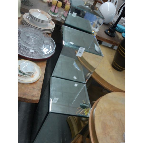 Mirrored Pedestals - Set of 3