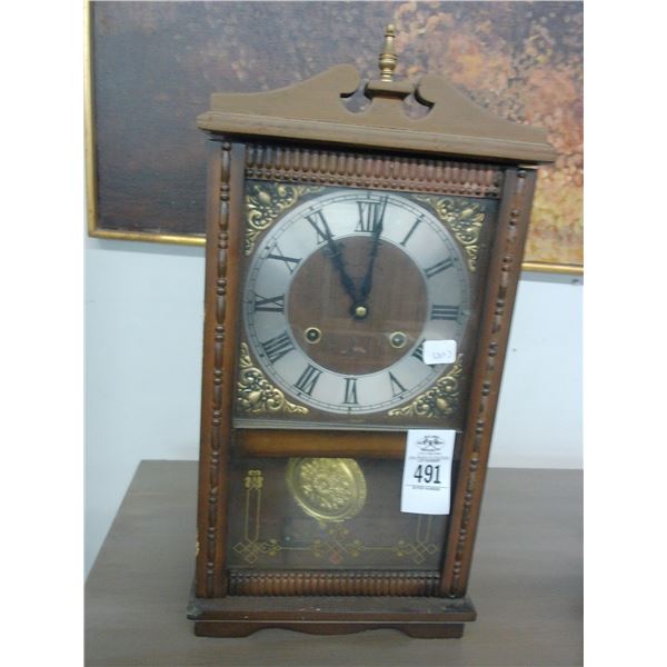 Vintage Pendulum Mantle Clock