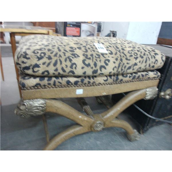 Lion Trim Padded Vanity Bench