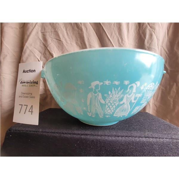 Vintage Pyrex Amish Butterprint A