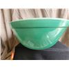 Image 2 : Vintage Pyrex Green A