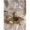 Image 5 : Crystal Cut Bowl on Bronze Pedestal A