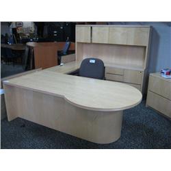 Maple U-Shaped P-top Executive Suite C/w