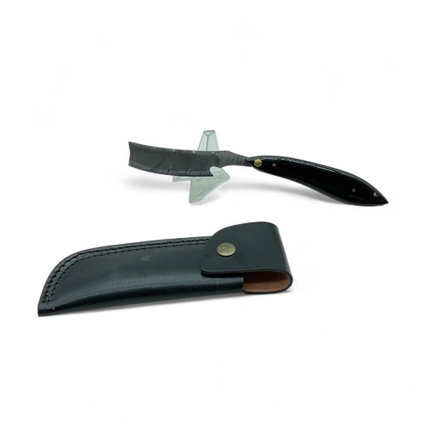 Folding 3" Damascus Blade Razor with Leather Pouch
