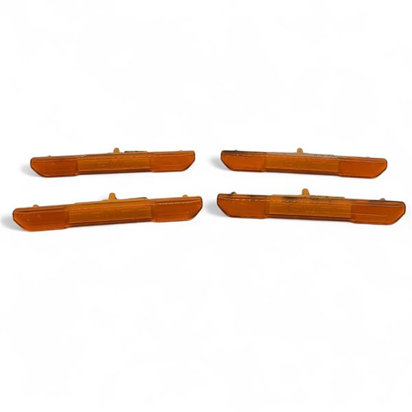 GMC Amber Marker Lights for 2023+ GMC Canyon and 2020+ GMC 2500/ 3500 X 4 Qty