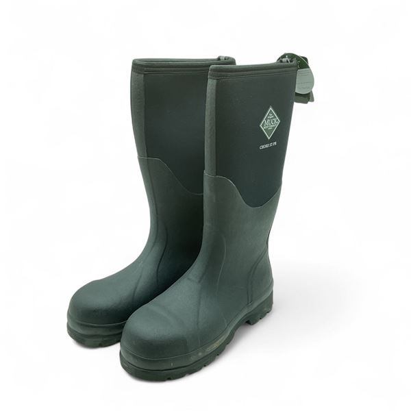 Muck Chore Grade All-Conditions Safety Work Boot, Men's Size 9, Women's Size 10