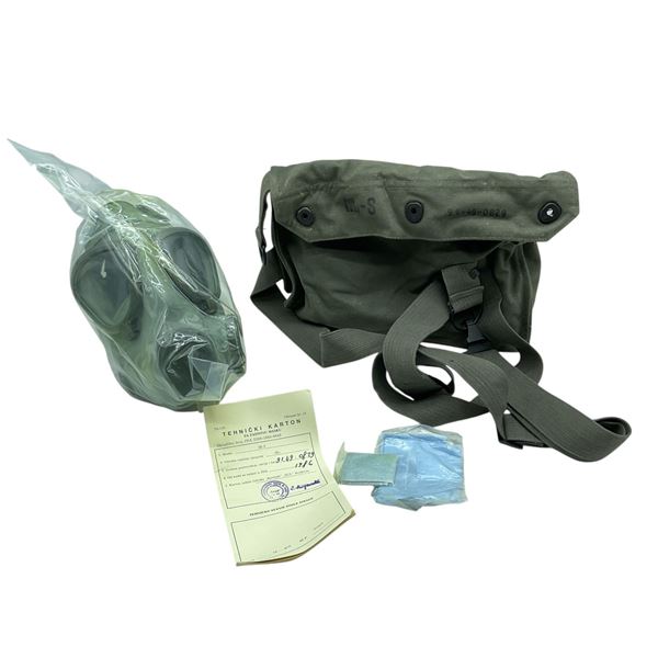 Yugoslavian M1 Gas Mask Kit