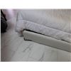 Image 8 : Natuzzi White Leather Storage Bed 82" x 92" x 38"H