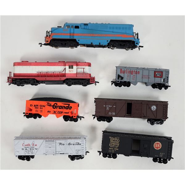 HO Diesel Engines And Rolling Stock [185714]