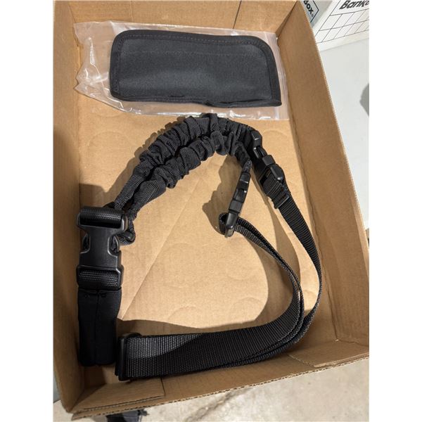 Hawkeye single point bungee sling with adjustable padding