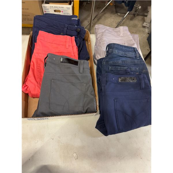 Calvin Klein pants size 6, Ish