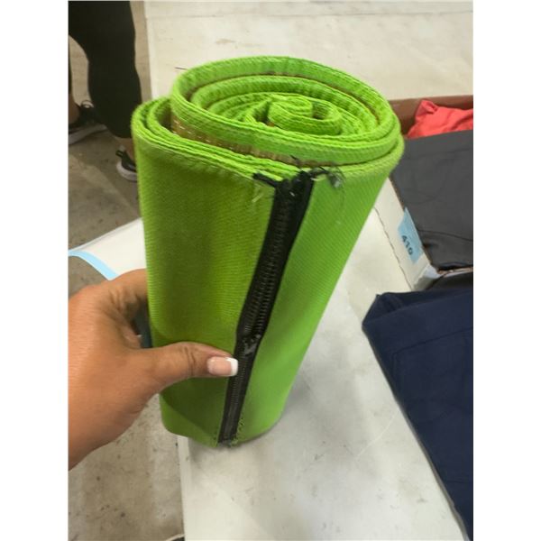 Beach mat