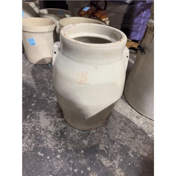 Medalta pottery imperial 5