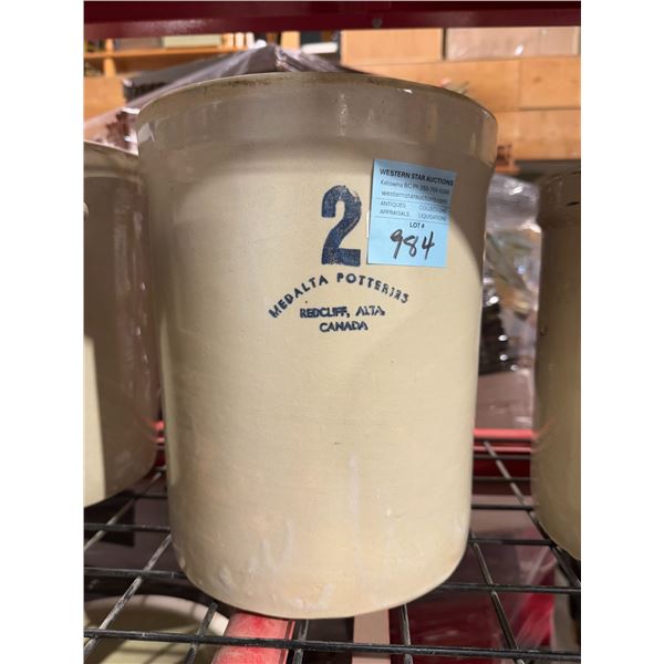 Medalta crock Redcliffe Alberta 2
