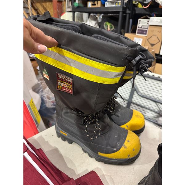 Dakota boots Steel, Taud size 11
