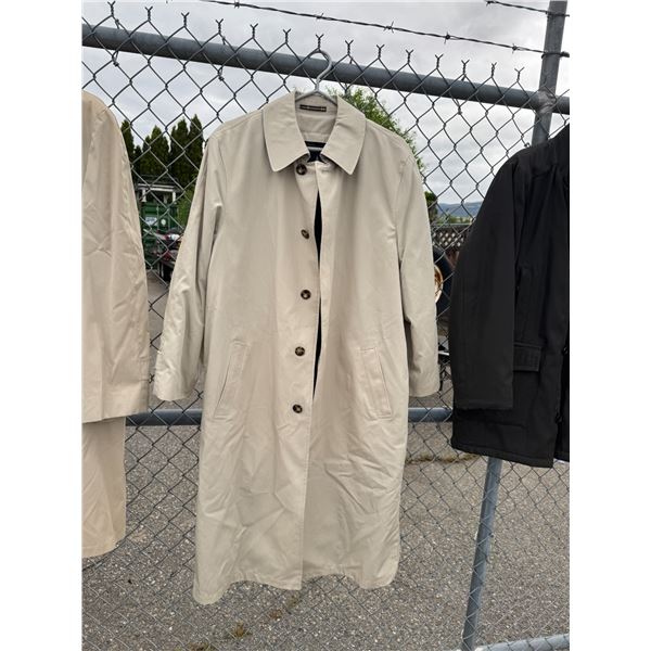London fog size 38 trenchcoat