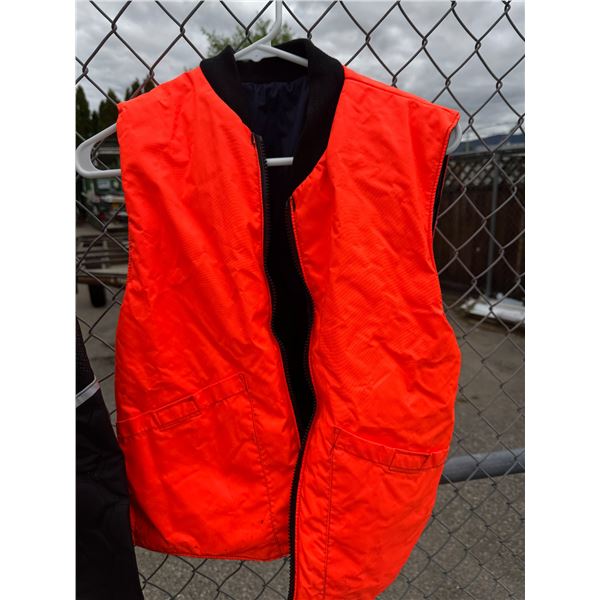 Reversible vest