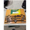 Image 1 : Tap and die sets