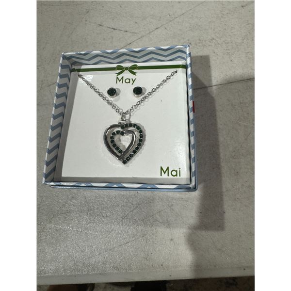 Necklace and earring set