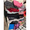 Image 1 : Clothing size small