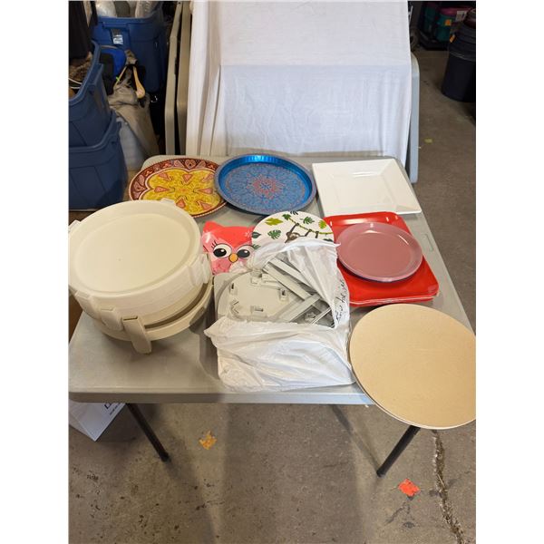 Assorted trays