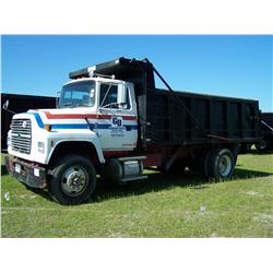 1996 FORD L8000 S/A DUMP